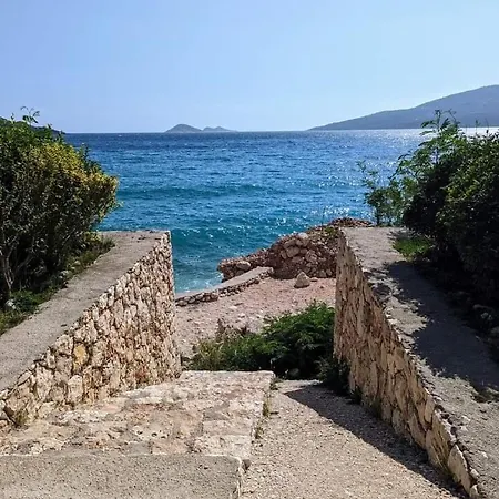 Glennhouse Tatil Evi *