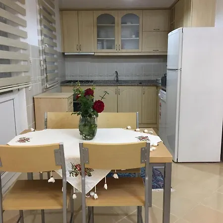 Glennhouse Tatil Evi