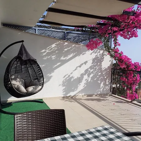 Glennhouse Tatil Evi *